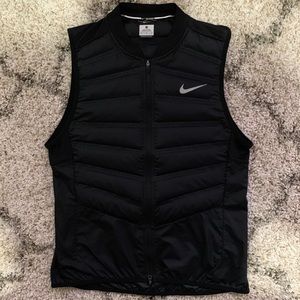 The Nike AeroLoft Men's Running Vest